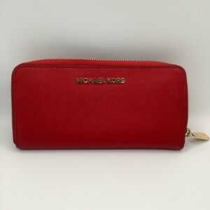 ❣️Michael Kors❣️Jet Set Travel Red Zip Around Wallet